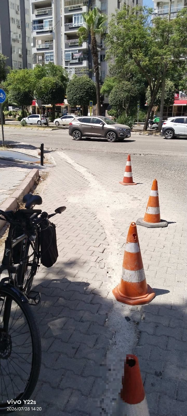 Acik birakilmis yol - görsel 1