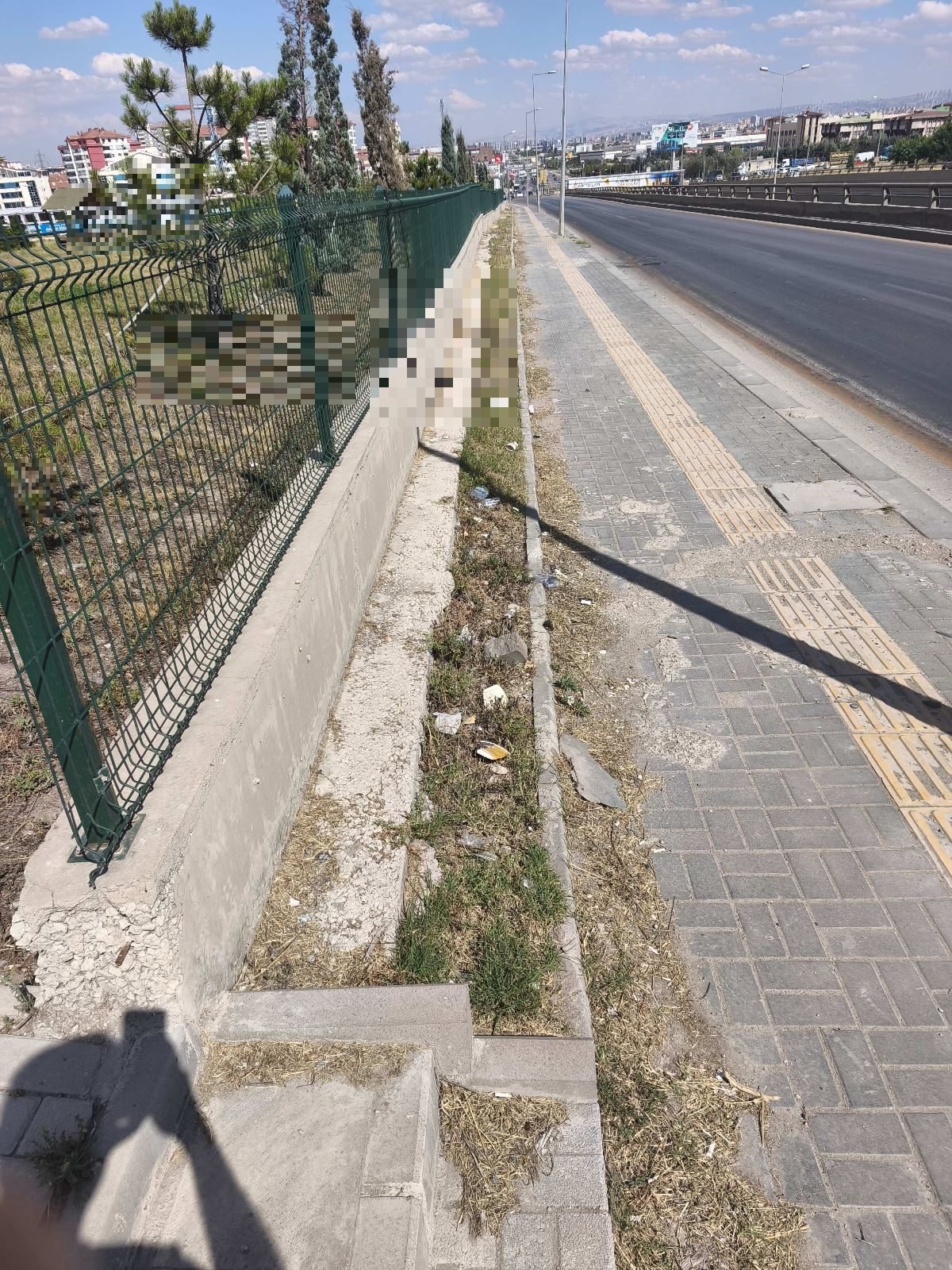 Kaldırım bozukluğu