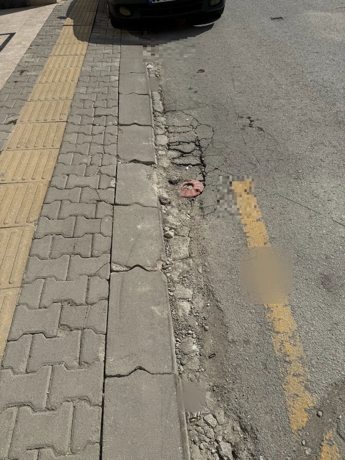 Bina önü kaldırım çalışması talebi