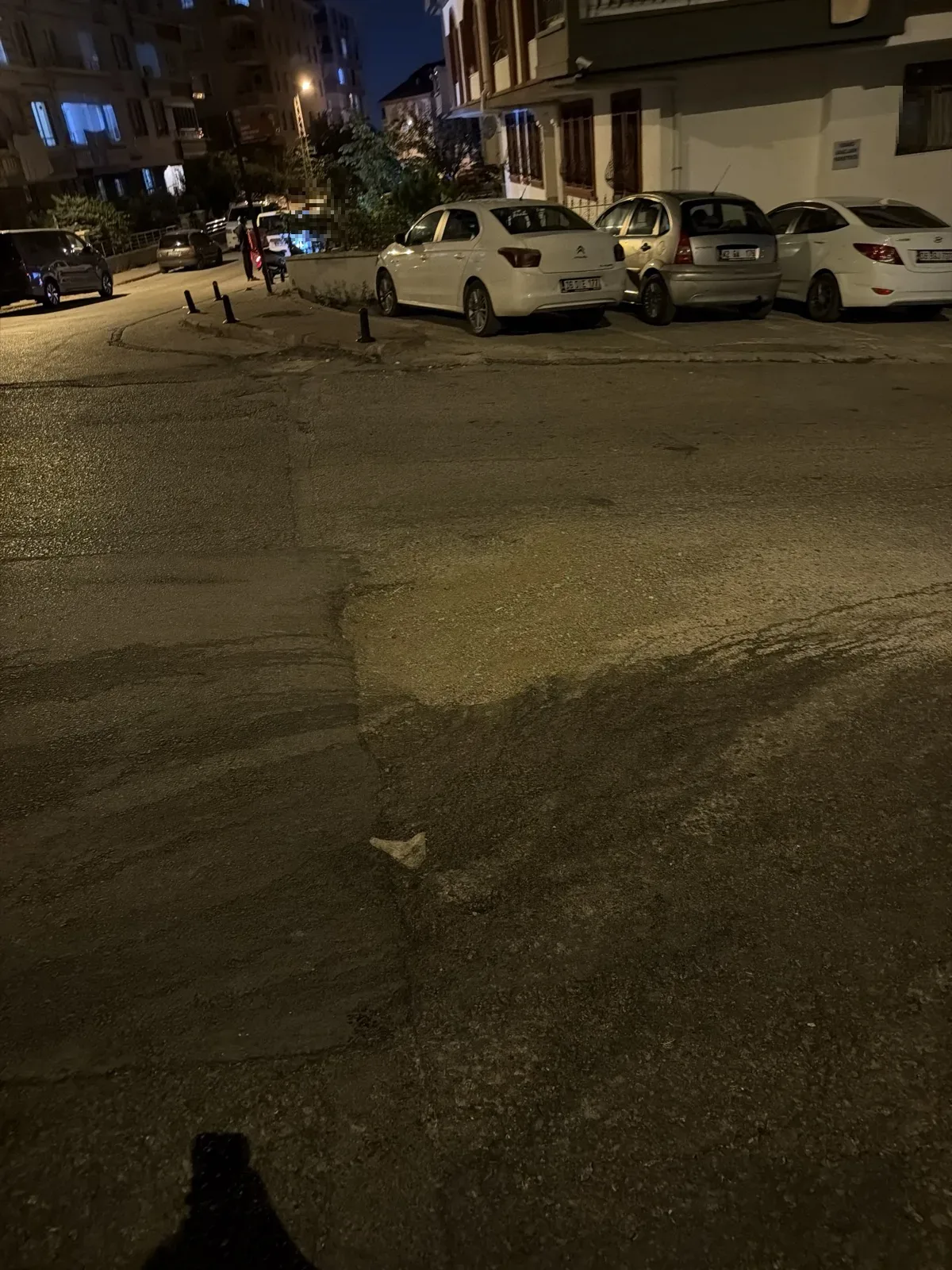 Yolda derin çukur var