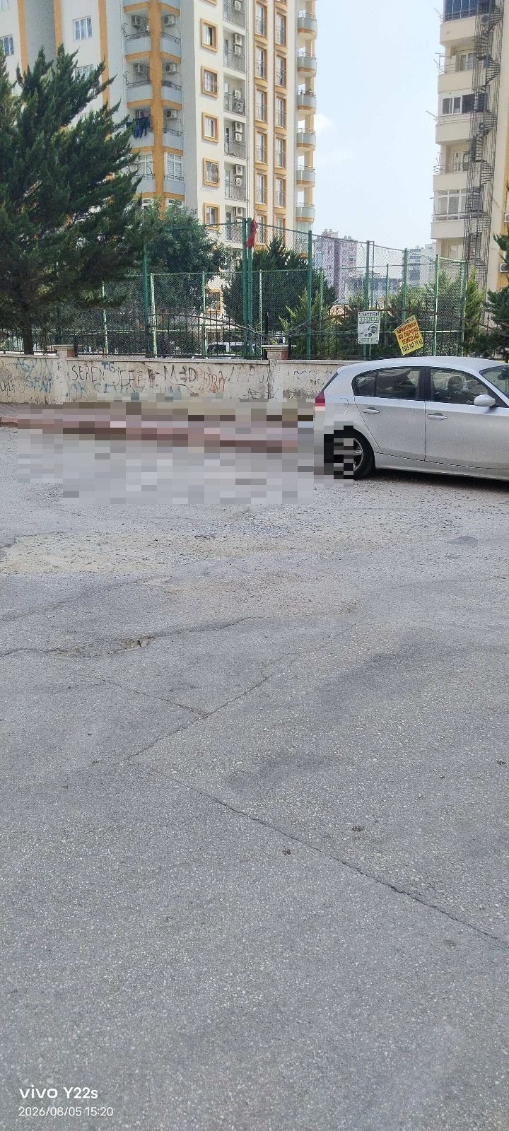 Bozuk bırakılmış asfalt yol - görsel 1