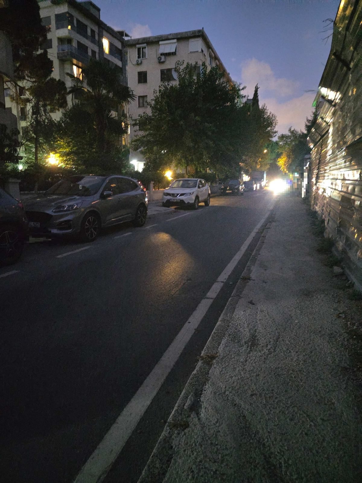 Sokak Lambası yok