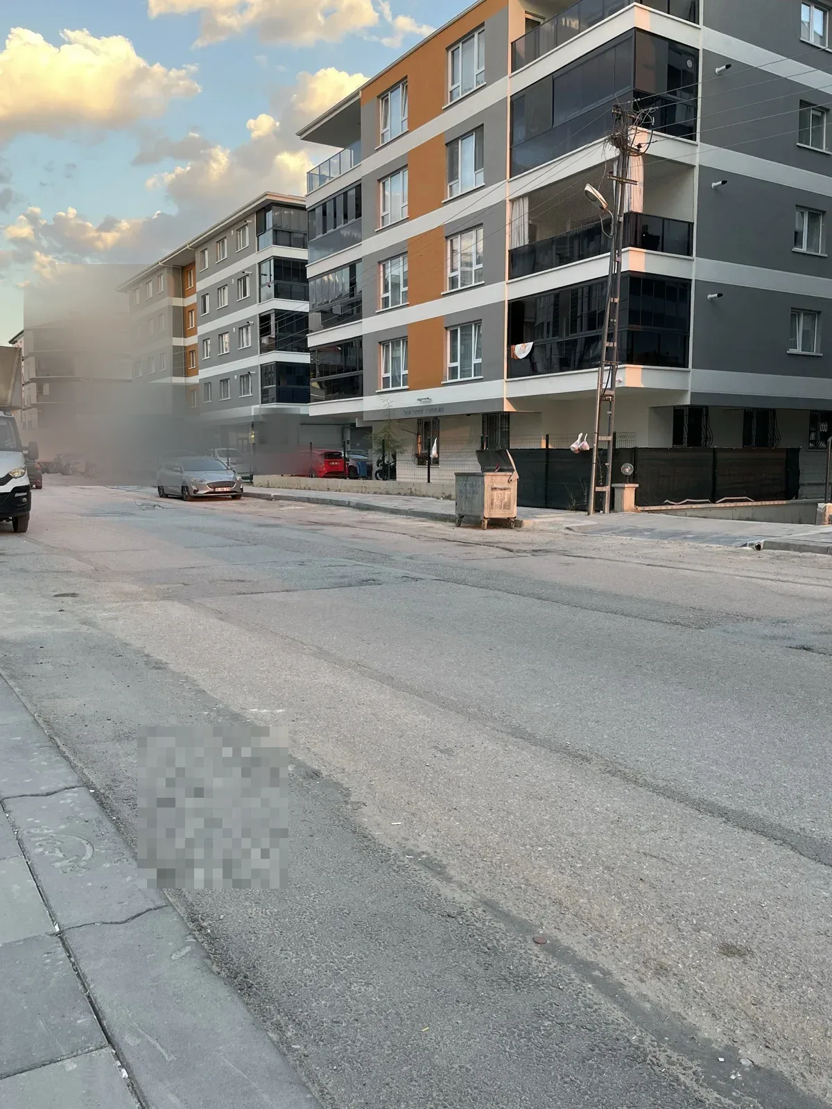 Asfalt atılmasını bekliyoruz 4senedir!!! - görsel 1