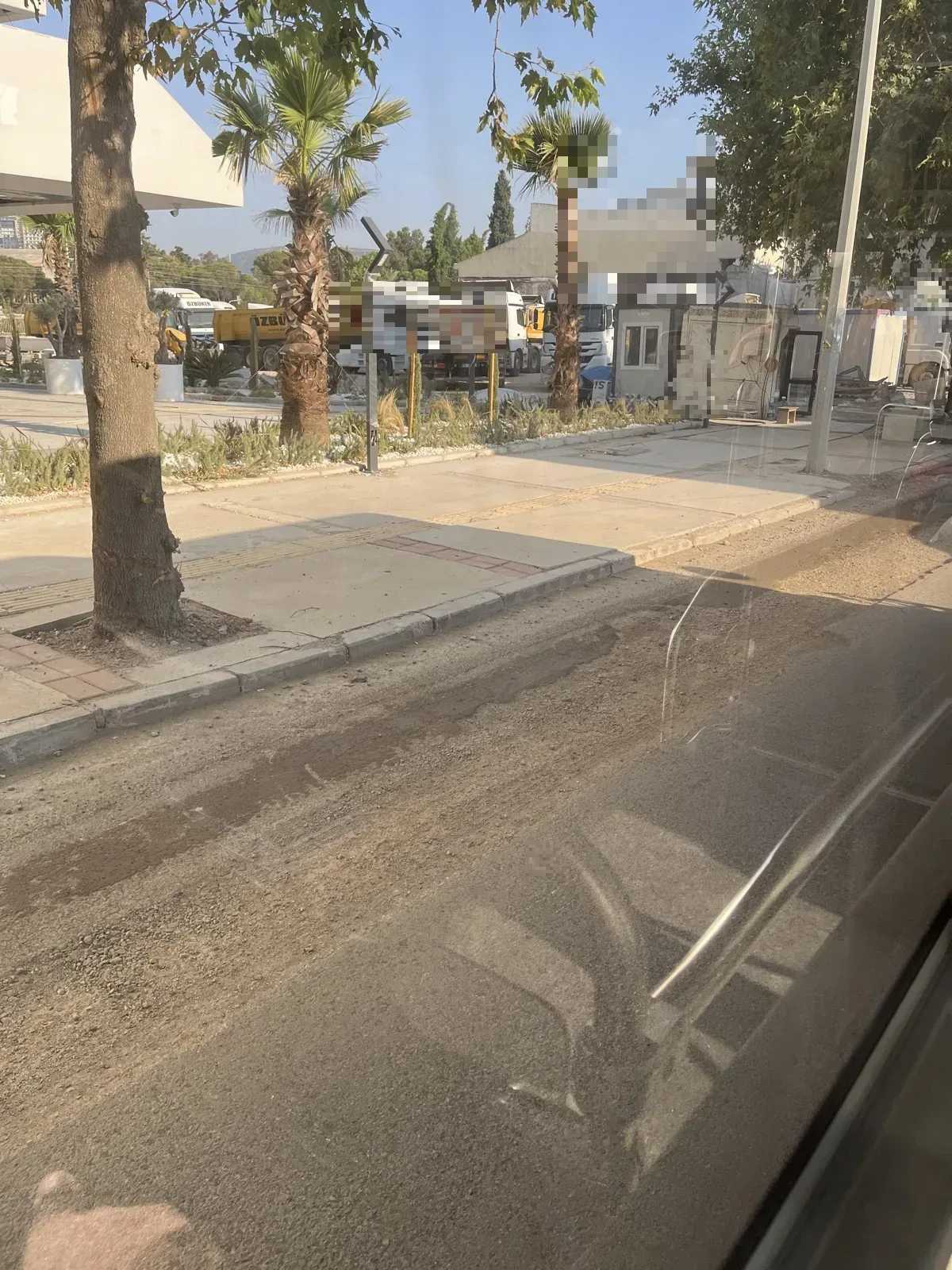 Asfaltlama ve yol düzenlemesi gerekli - görsel 1