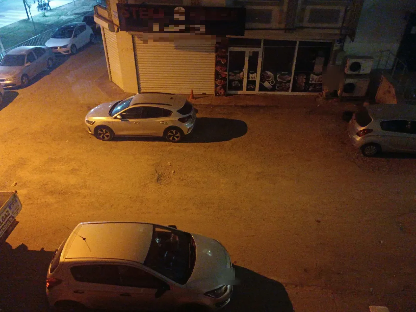 Yolun ortasin çukur var - görsel 1