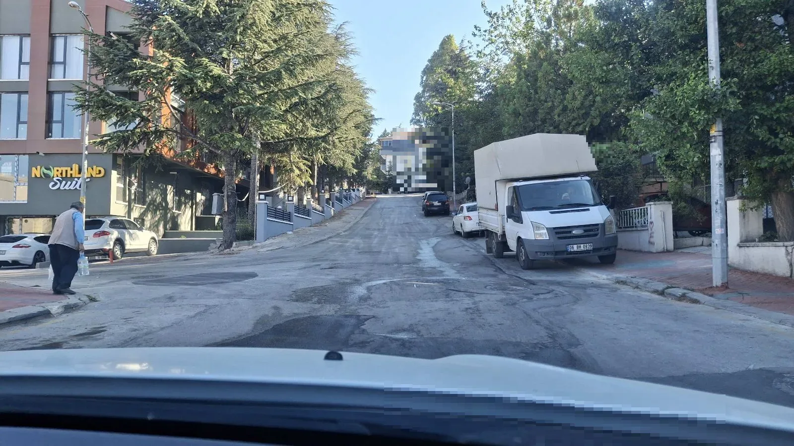 Logar kapağının yoldan 6cm altta olması