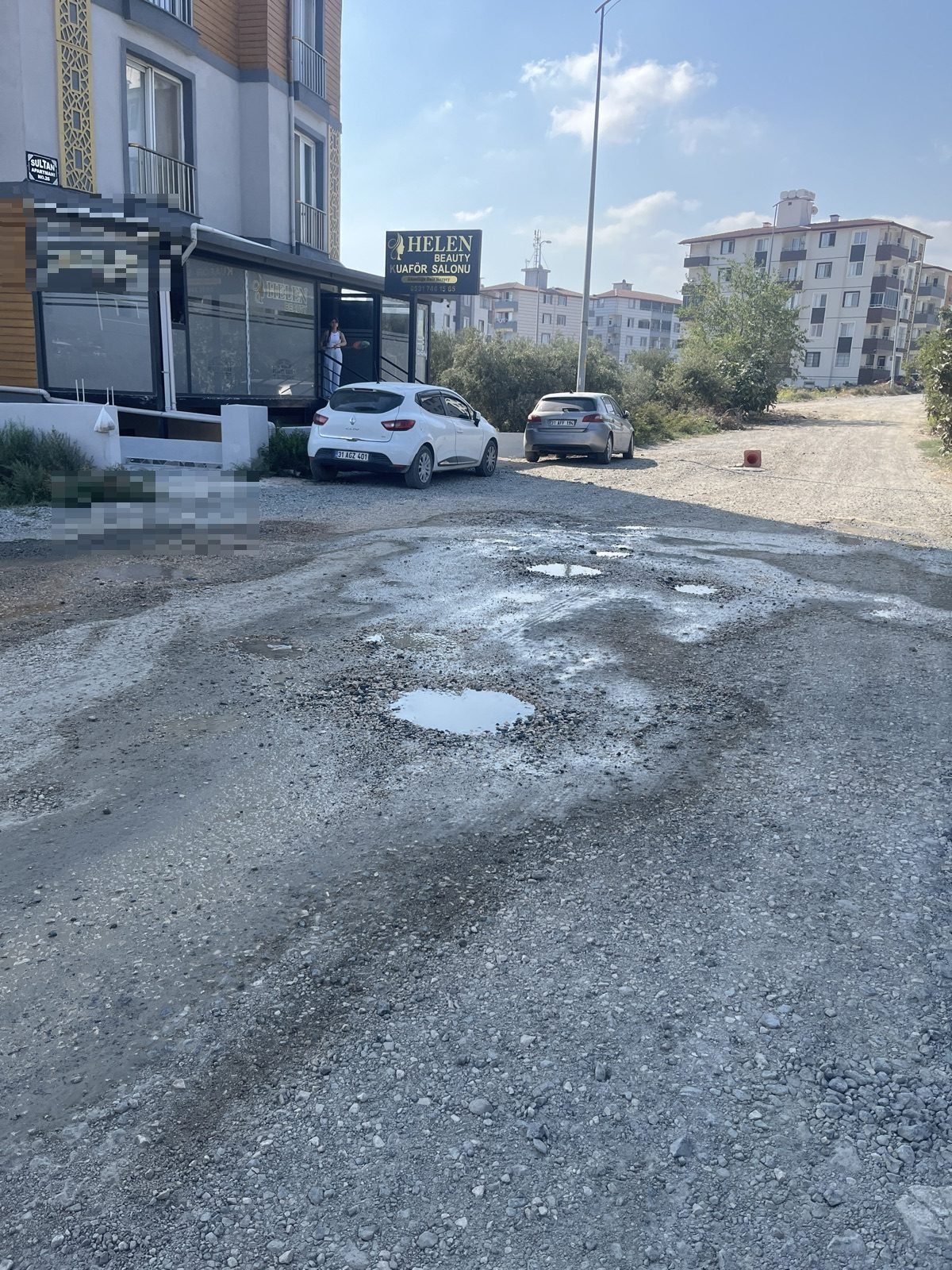 Yolun çamur olaması çukur olması - görsel 1