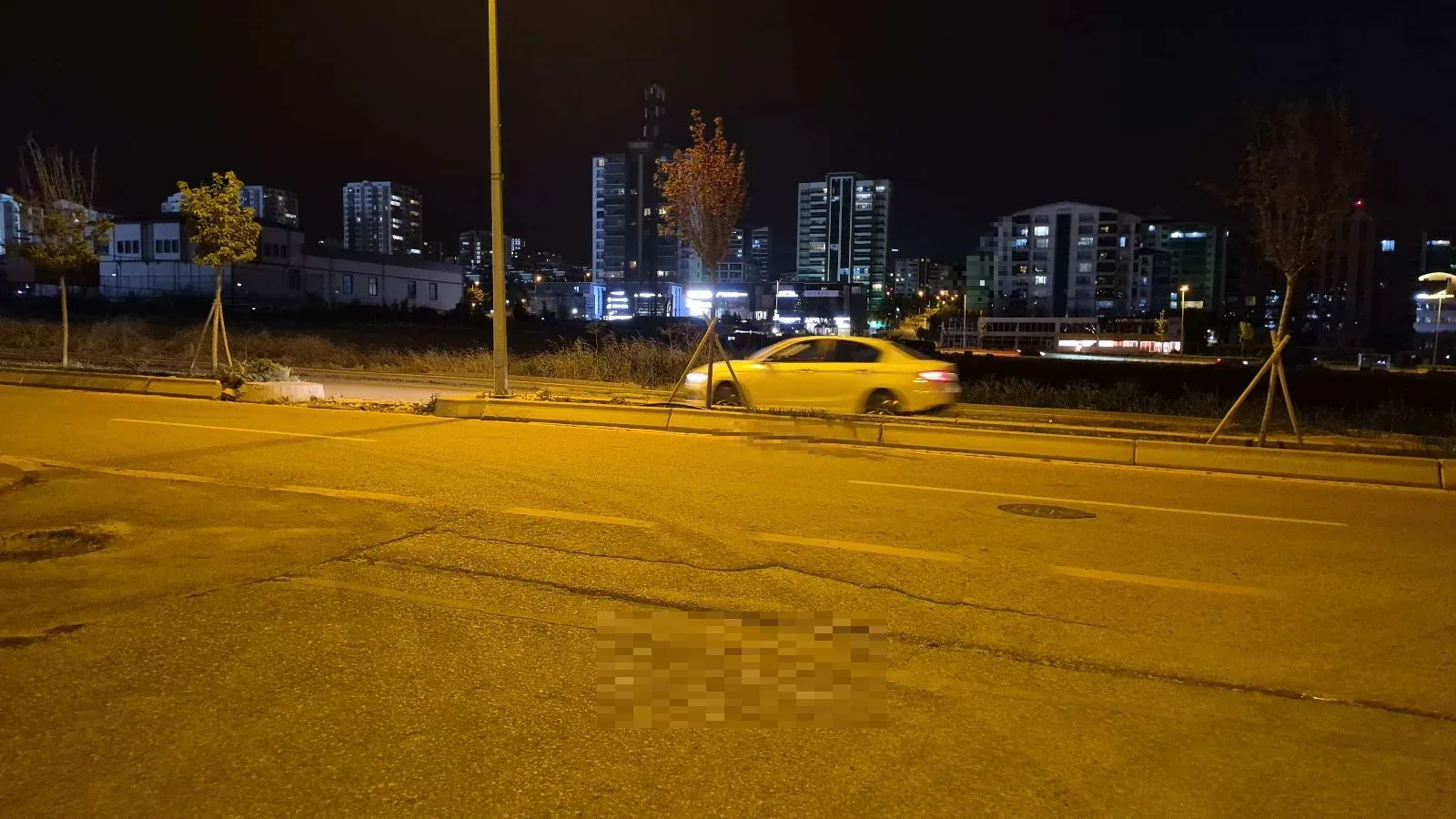 Yolda çukur var bisikletler için sıkıntılı