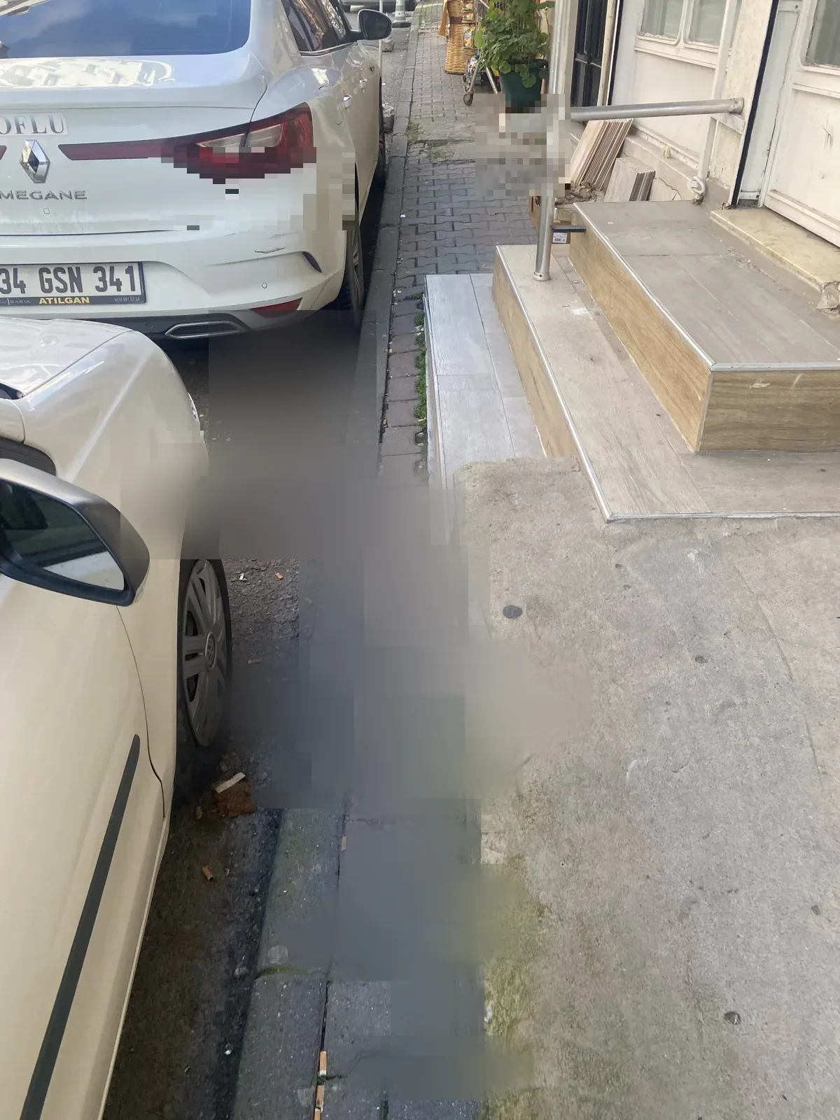 Kaldırım İşgali - Yaya hareketliliği Engeli - görsel 2